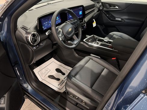 New 2026 Chevrolet Equinox LT w/ Convenience Package II image 15