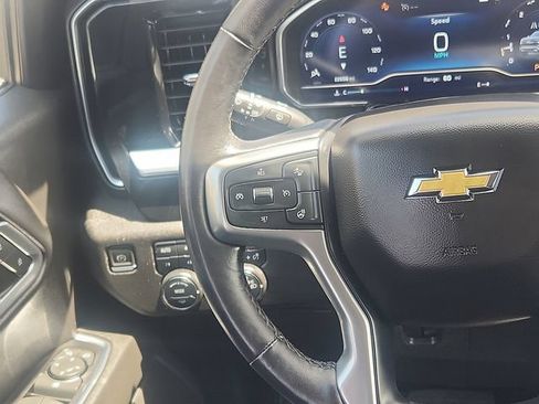Used 2022 Chevrolet Silverado 1500 LT w/ Z71 Off-Road Package AWD/4WD image 14