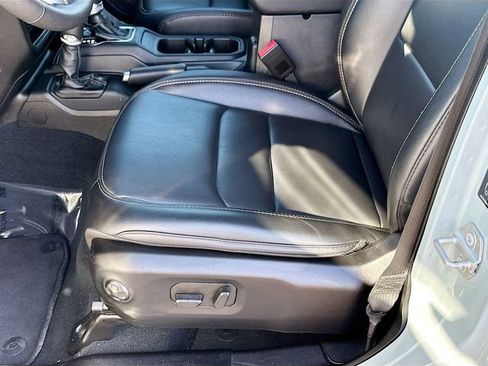 Used 2024 Jeep Wrangler Sahara image 18