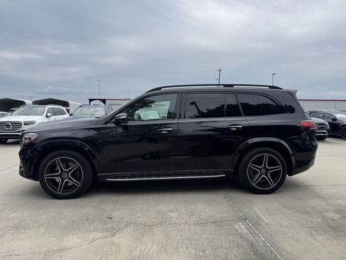 Used 2023 Mercedes-Benz GLS 580 4MATIC image 14