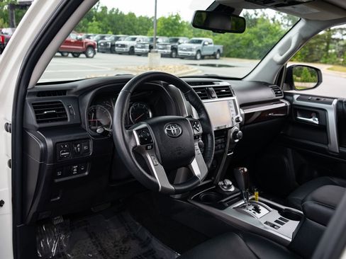Used 2023 Toyota 4Runner Limited AWD/4WD image 13