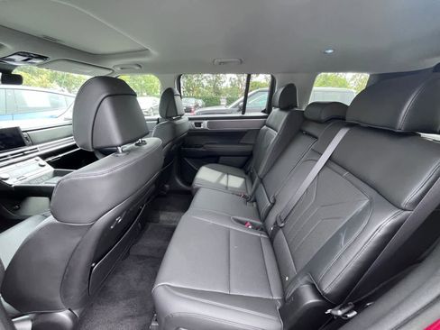 Used 2025 Hyundai Santa Fe XRT image 5