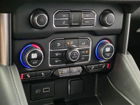 Used 2024 Chevrolet Tahoe LT RWD image 31