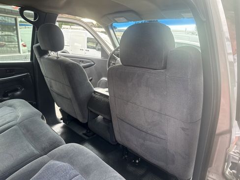 Used 2001 Chevrolet Silverado 2500 4x4 Crew Cab image 26