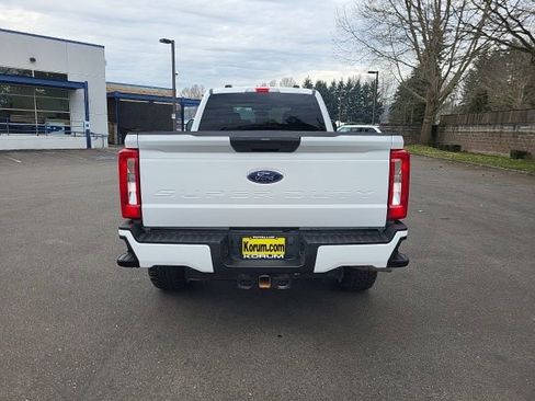 Used 2024 Ford F350 XLT image 5