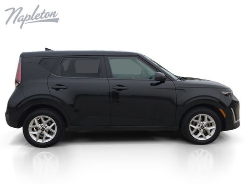 Used 2024 Kia Soul LX w/ Option Group 015 FWD image 7