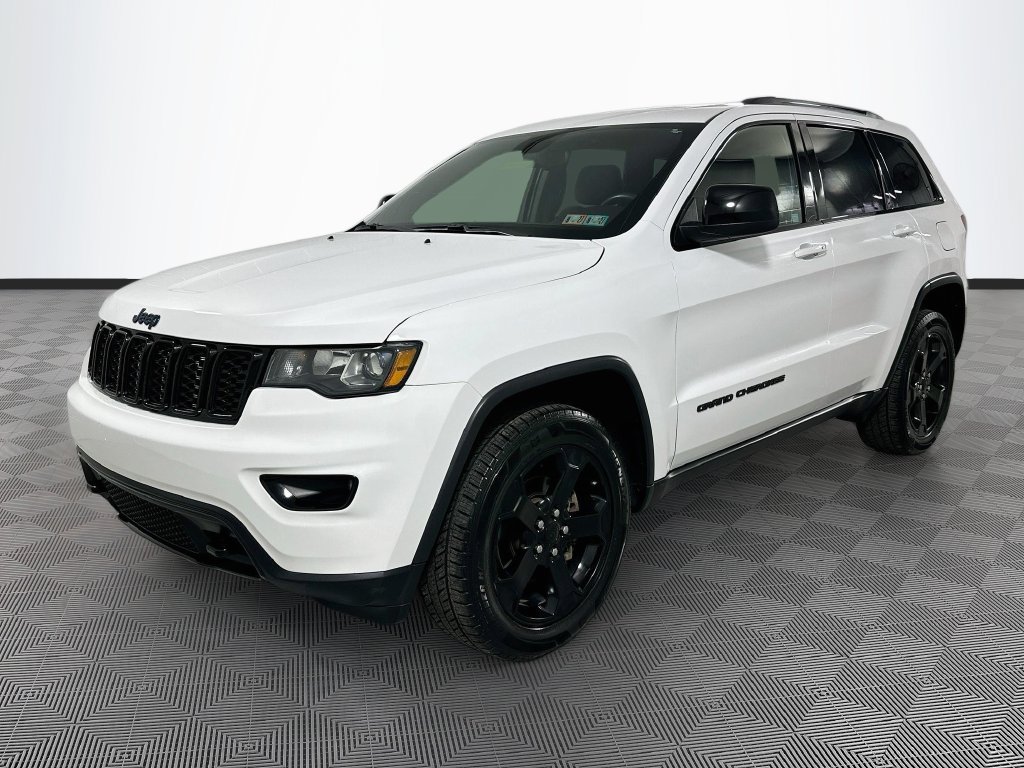 Used 2019 Jeep Grand Cherokee Laredo AWD/4WD image 5
