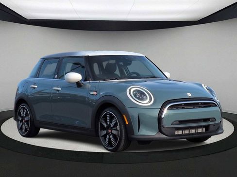 Certified 2023 MINI Cooper 4-Door Hardtop w/ Multitone Edition image 2