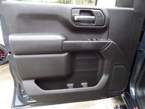 Used 2020 Chevrolet Silverado 1500 Custom Trail Boss w/ Custom Convenience Package image 13