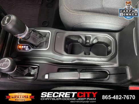 Used 2024 Jeep Wrangler Unlimited Sahara w/ Safety Group AWD/4WD image 24