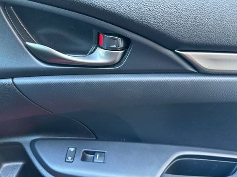 Used 2019 Honda Civic Sport image 19