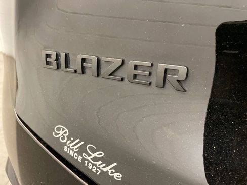 Used 2022 Chevrolet Blazer RS w/ Enhanced Convenience Package image 12