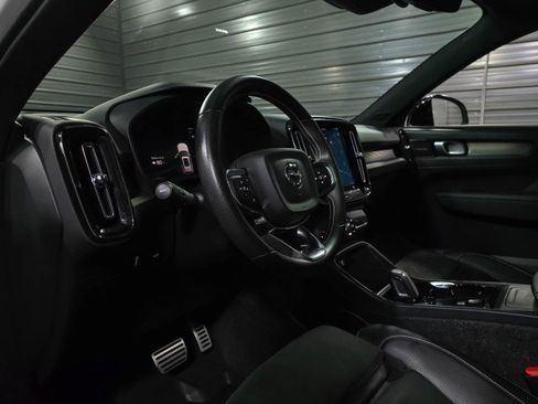 Used 2021 Volvo XC40 P8 Recharge w/ Advanced Package image 10