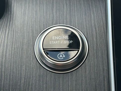 Used 2025 Mercedes-Benz CLE 450 4MATIC Coupe image 38