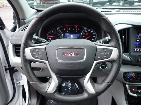 Used 2023 GMC Terrain SLE w/ Driver Convenience Package image 20