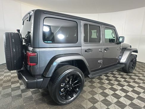 Used 2023 Jeep Wrangler Unlimited Sahara w/ Cold Weather Group AWD/4WD image 3