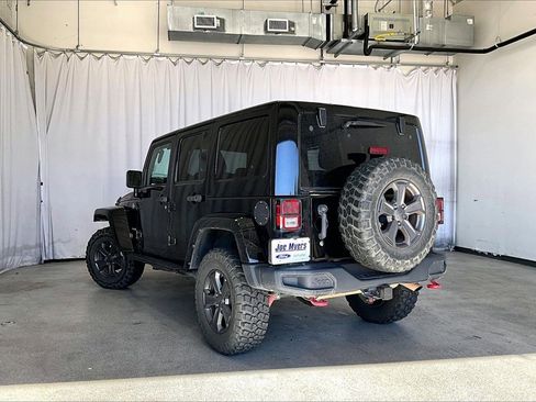 Used 2017 Jeep Wrangler Unlimited Rubicon image 5