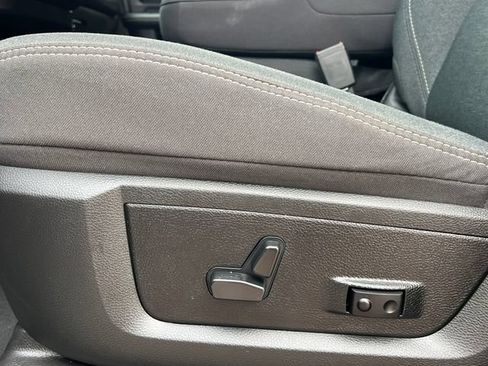 Used 2025 RAM 2500 Big Horn AWD/4WD image 14