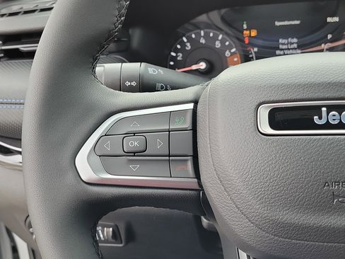 New 2026 Jeep Compass Latitude image 22