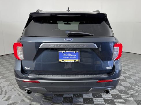 Certified 2023 Ford Explorer XLT w/ Equipment Group 202A RWD image 4