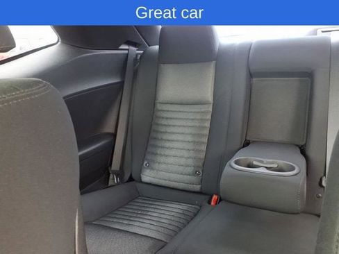 Used 2013 Dodge Challenger SXT image 15