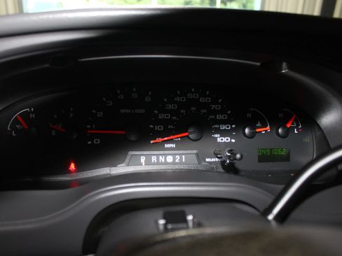 Used 2006 Ford E-350 and Econoline 350 Super Duty RWD image 11