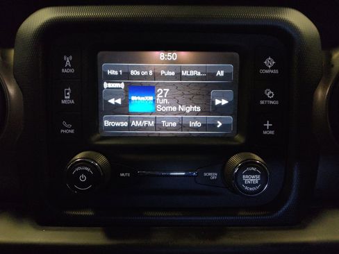 Used 2018 Jeep Wrangler Unlimited Sport AWD/4WD image 25