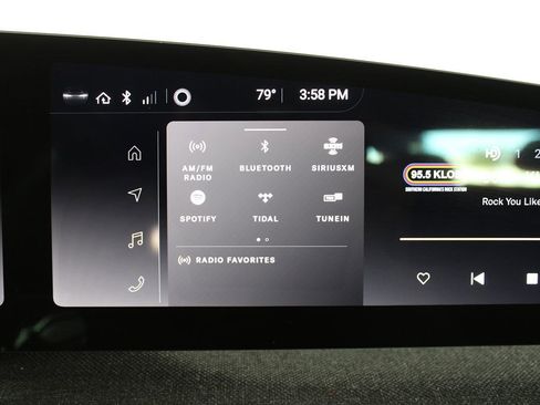 Used 2024 Lucid Air Pure image 24