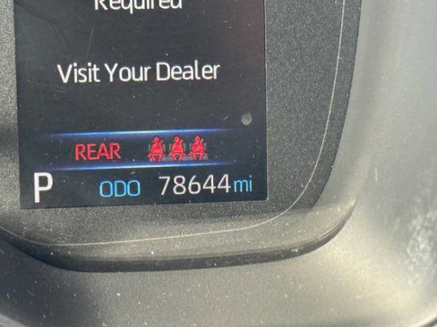 Used 2020 Toyota Corolla LE image 16