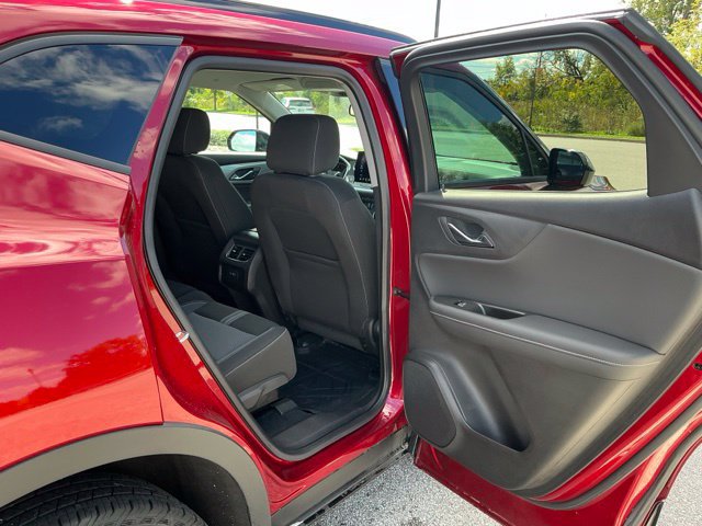 Used 2024 Chevrolet Blazer LT w/ Convenience Package AWD/4WD image 17