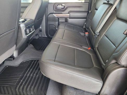 Used 2022 Chevrolet Silverado 2500 LTZ w/ LTZ Convenience Package AWD/4WD image 15