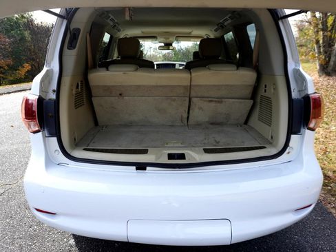 Used 2011 INFINITI QX56 2WD w/ Deluxe Touring Pkg image 36