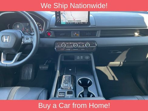 Used 2025 Honda Pilot Touring image 13