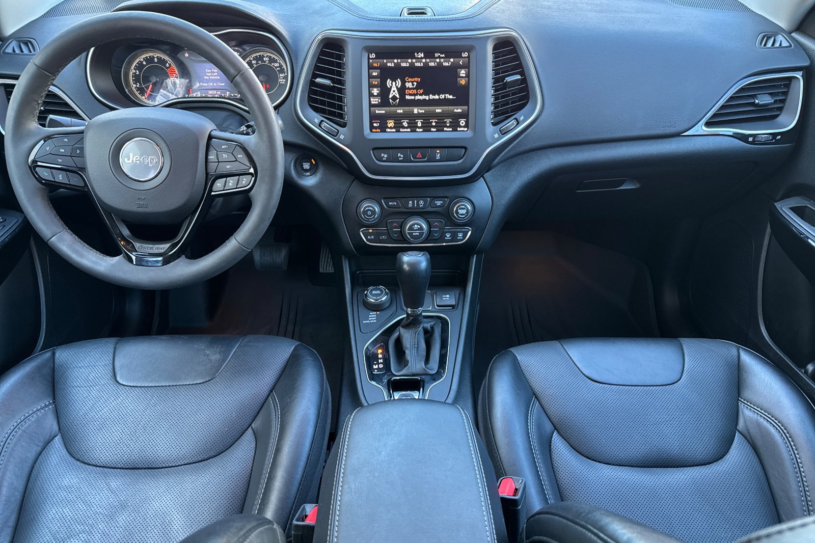 Used 2023 Jeep Cherokee Altitude Lux AWD/4WD image 13