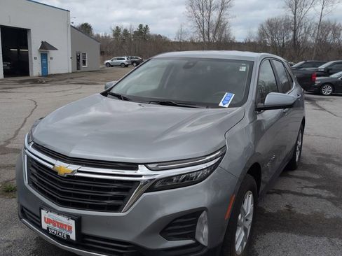Used 2024 Chevrolet Equinox LT AWD/4WD image 2