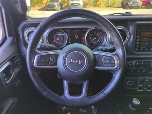 Used 2019 Jeep Wrangler Unlimited Sahara image 22