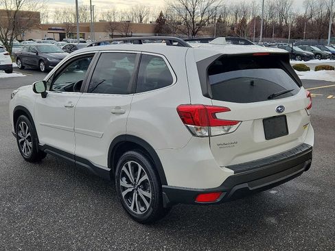 Used 2022 Subaru Forester Limited image 4