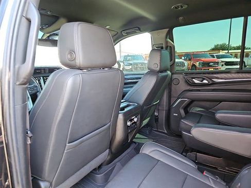 Used 2022 GMC Yukon Denali image 10
