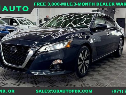Used 2019 Nissan Altima 2.5 SV FWD image 1