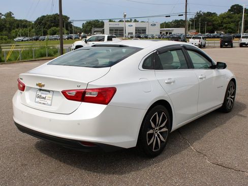 Used 2016 Chevrolet Malibu LT w/ Leather Package FWD image 17