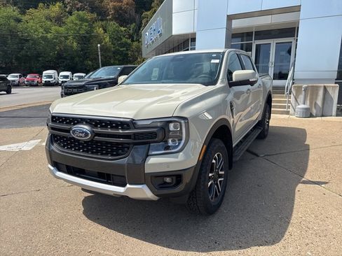 New 2025 Ford Ranger Lariat w/ FX4 Off-Road Package image 3