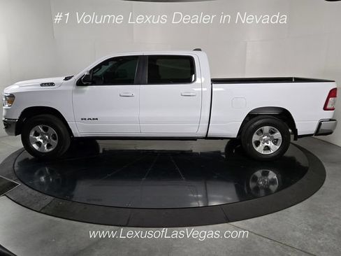 Used 2022 RAM 1500 Big Horn AWD/4WD image 3