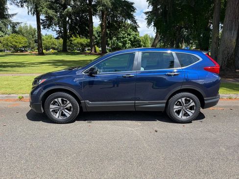 Used 2017 Honda CR-V LX image 2