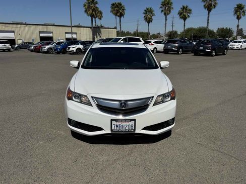Used 2015 Acura ILX w/ Technology Package FWD image 4