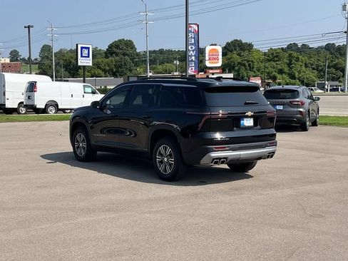 Certified 2025 Chevrolet Traverse LT FWD image 6