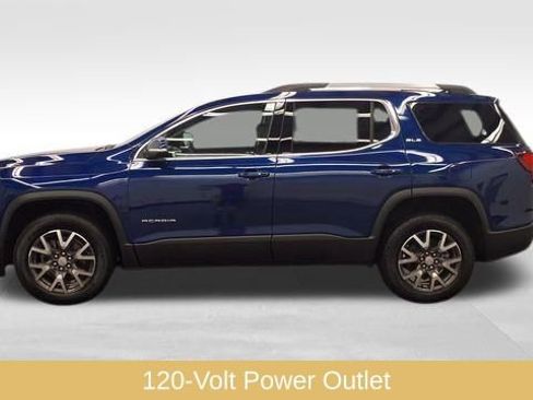 Used 2023 GMC Acadia SLE w/ Driver Convenience Package image 8