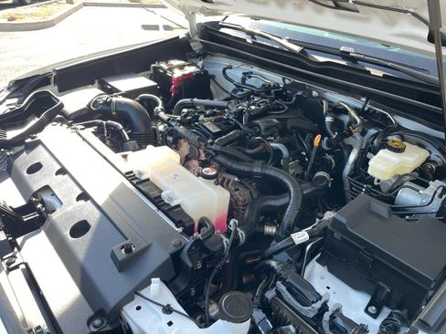 Certified 2025 Toyota Tacoma SR5 image 22