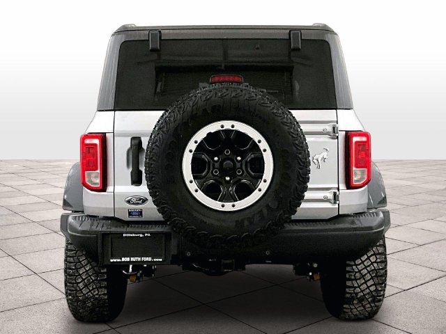 Used 2023 Ford Bronco Black Diamond w/ Sasquatch Package AWD/4WD image 4