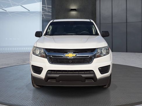 Used 2019 Chevrolet Colorado W/T w/ WT Convenience Package RWD image 9