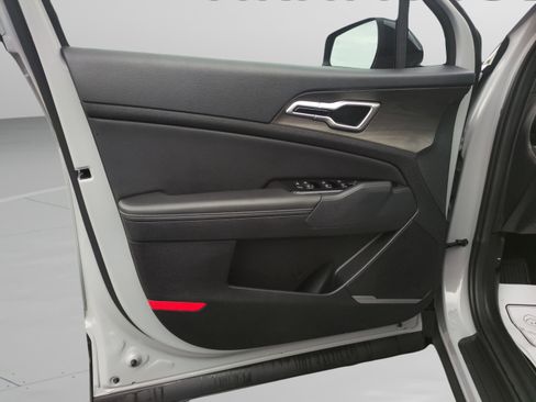 Used 2024 Kia Sportage X-Line w/ X-Line Premium Package image 23